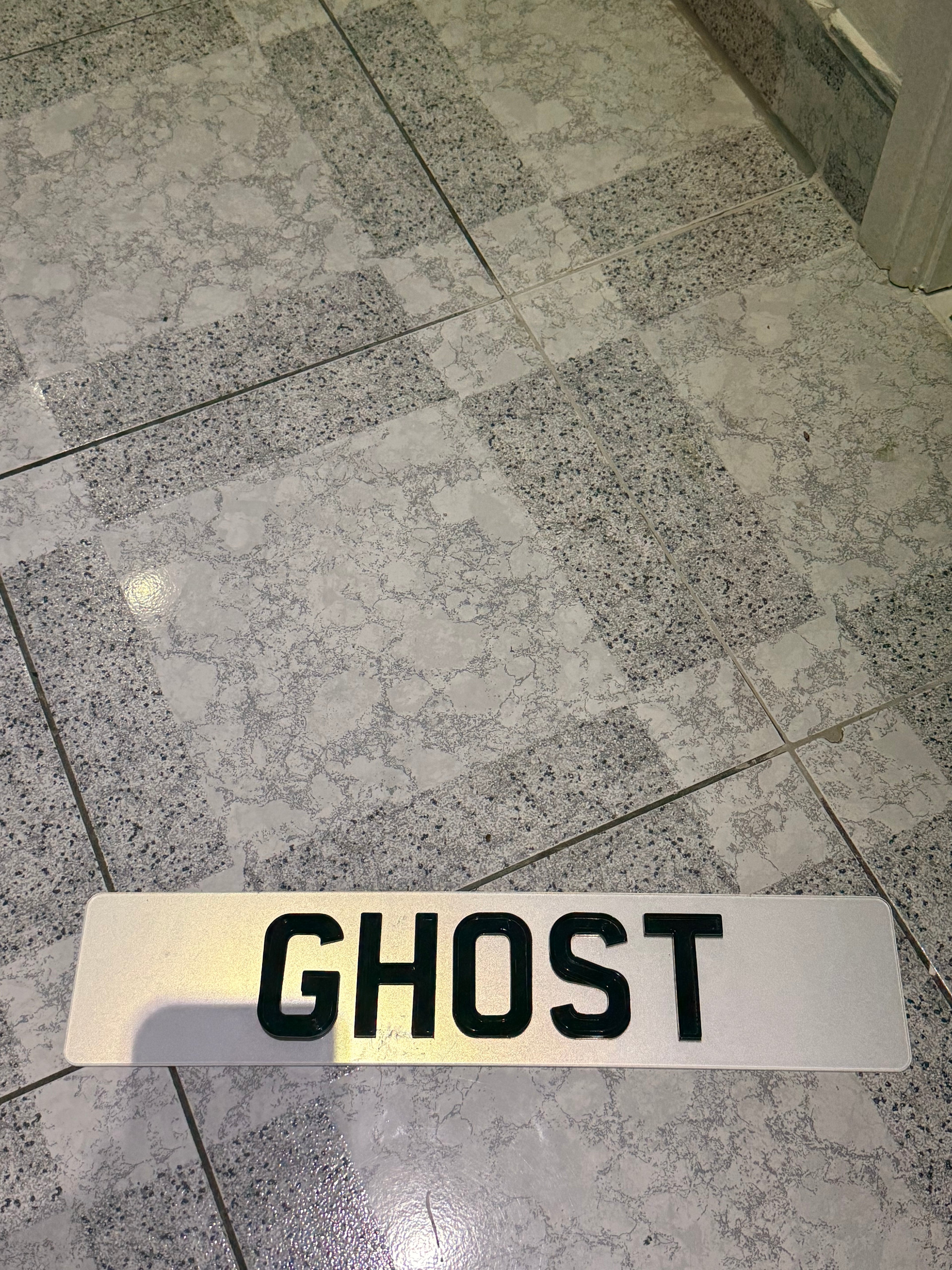 GHOST PLATE
