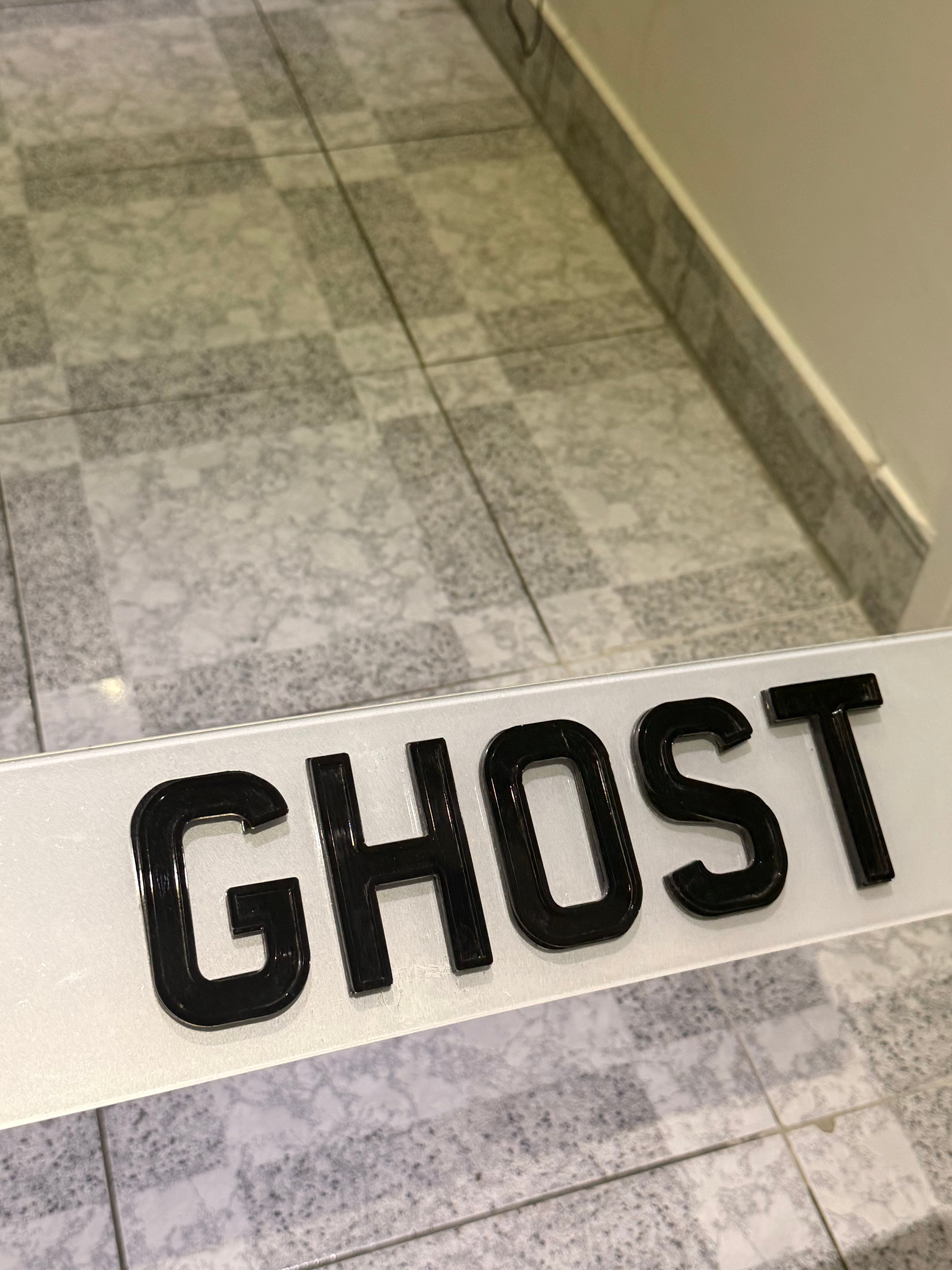 GHOST PLATE